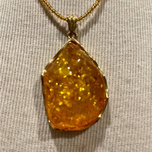 Teardrop Pendant with Yellow Stone in 20” Beaded Necklace - Picture 3 of 6